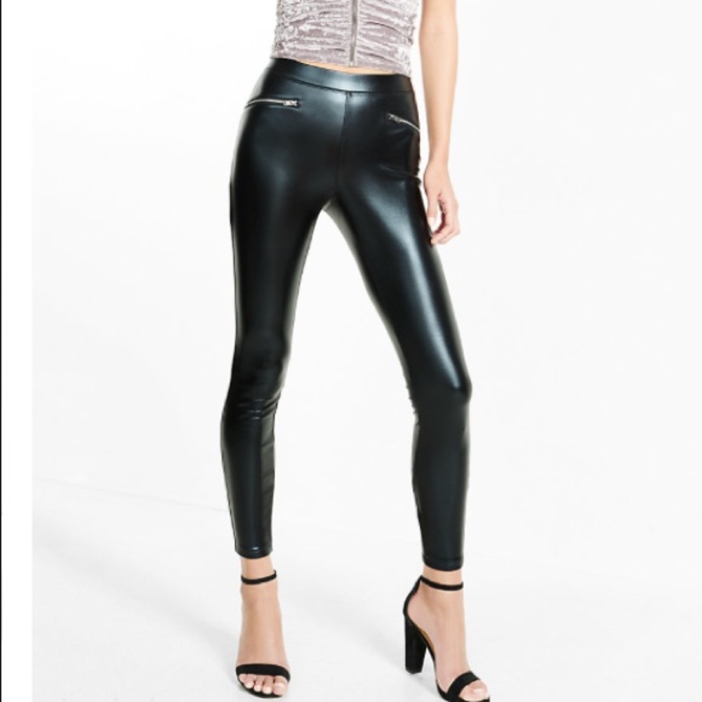 Shiny Hip Zip Leggings